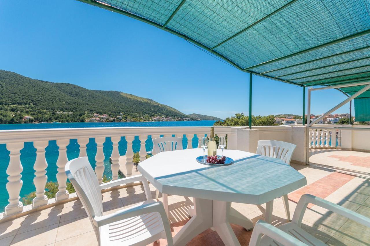 Apartmani Bonaca - 10M To The Sea Grebaštica Екстериор снимка