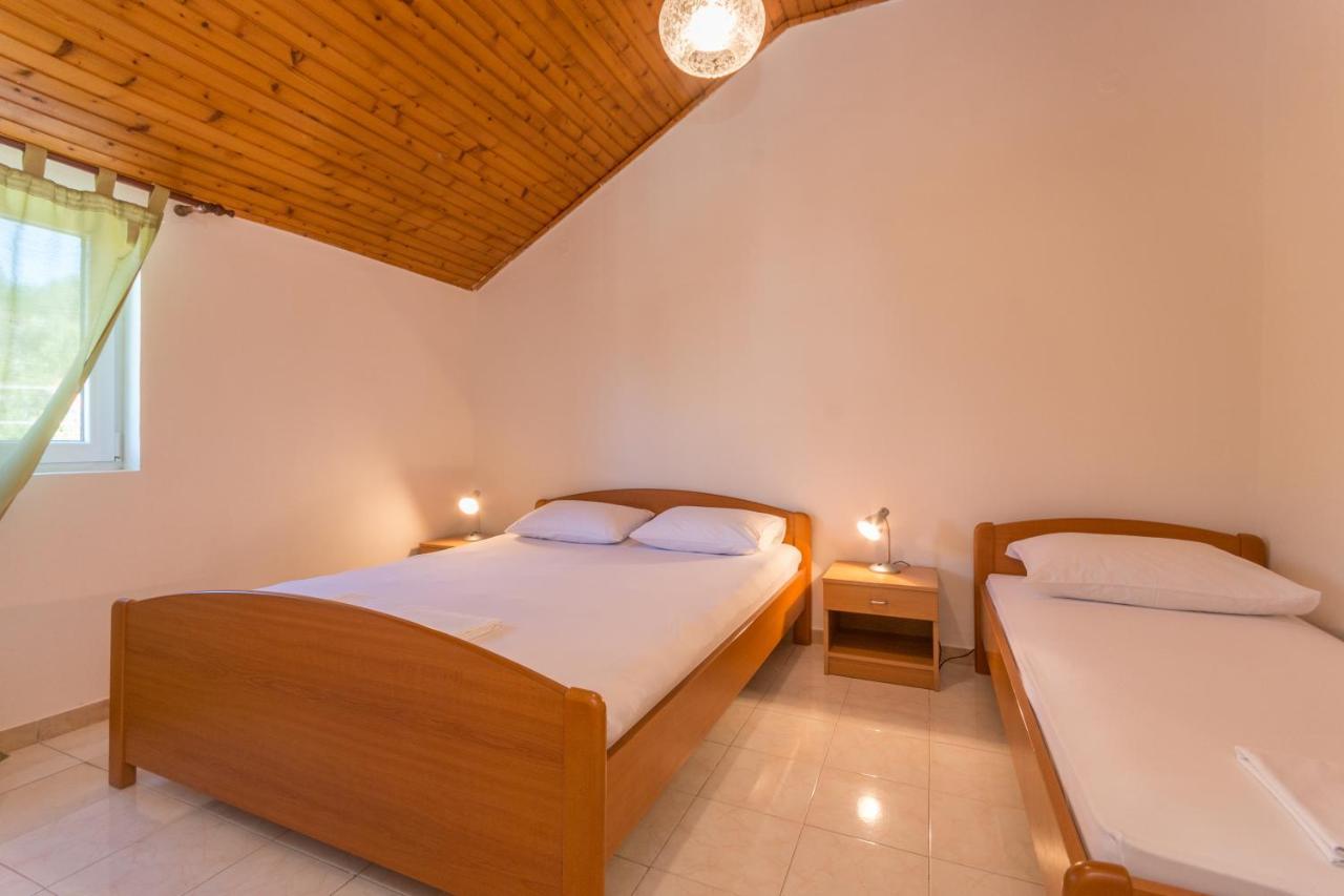Apartmani Bonaca - 10M To The Sea Grebaštica Екстериор снимка